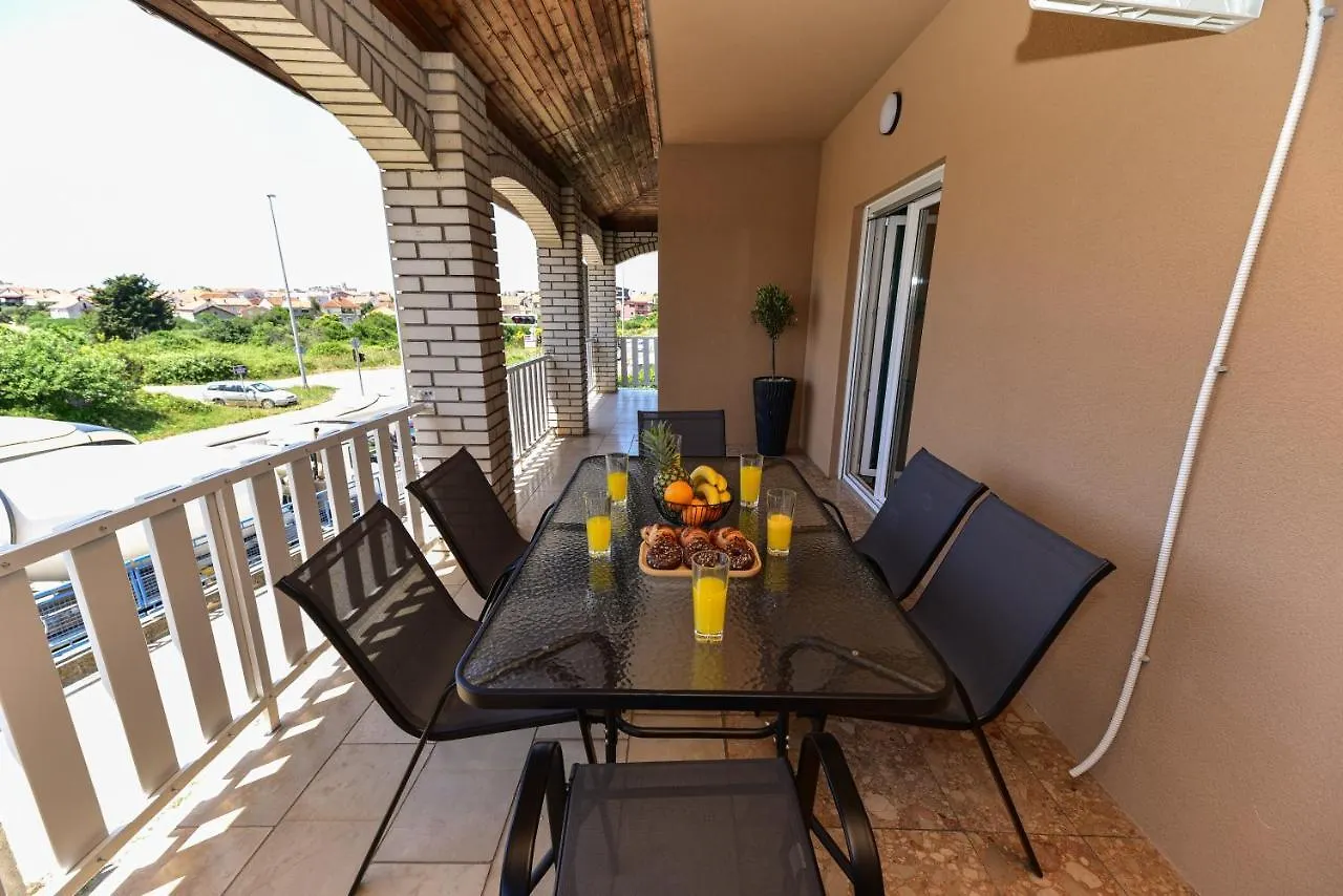 Apartment Dora Zadar